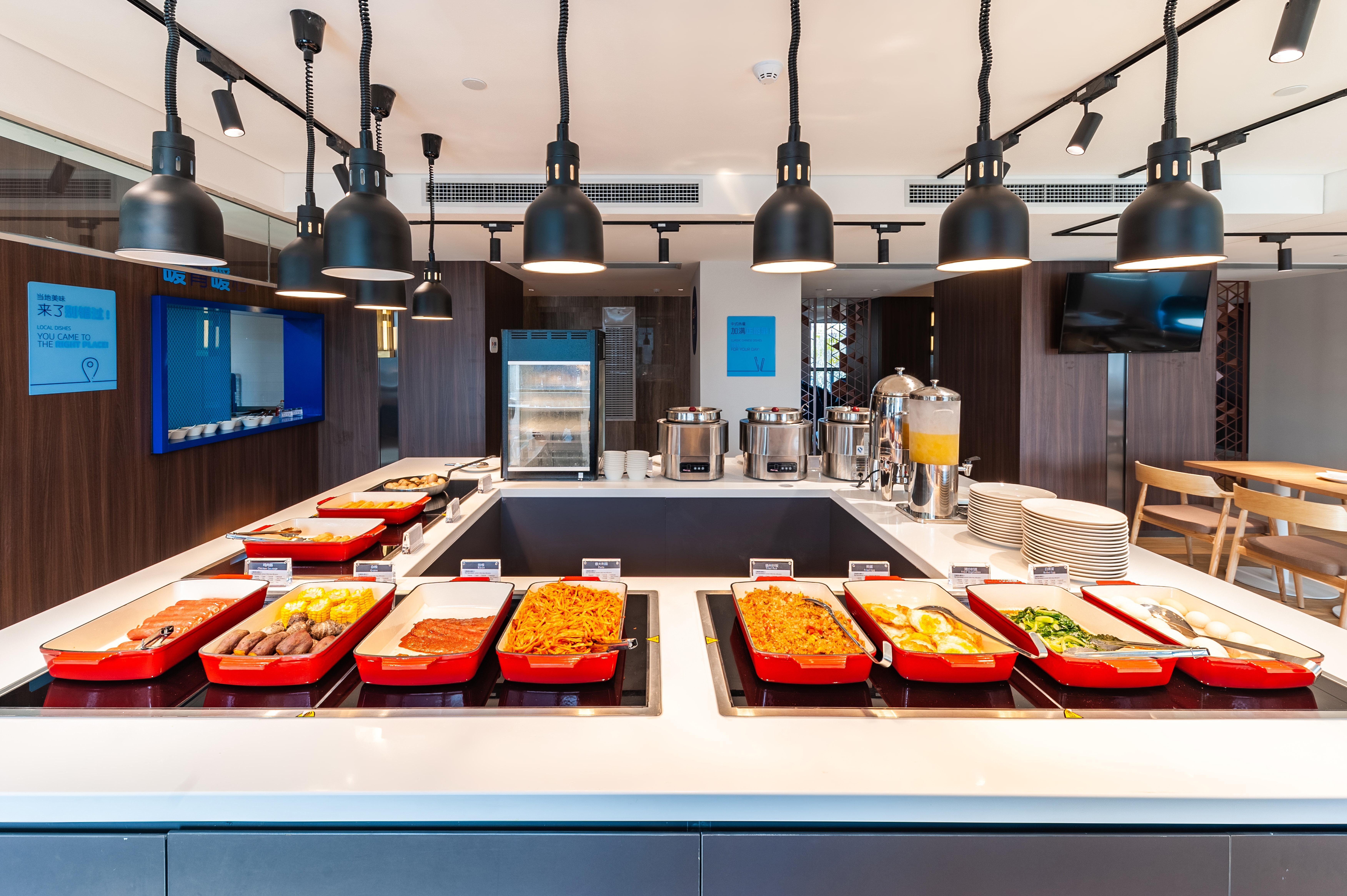 Holiday Inn Express Shanghai Baoyang By Ihg エクステリア 写真